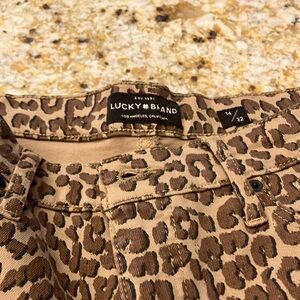 New with tag Lucky Brand AVA animal print denim jean.  Straight leg